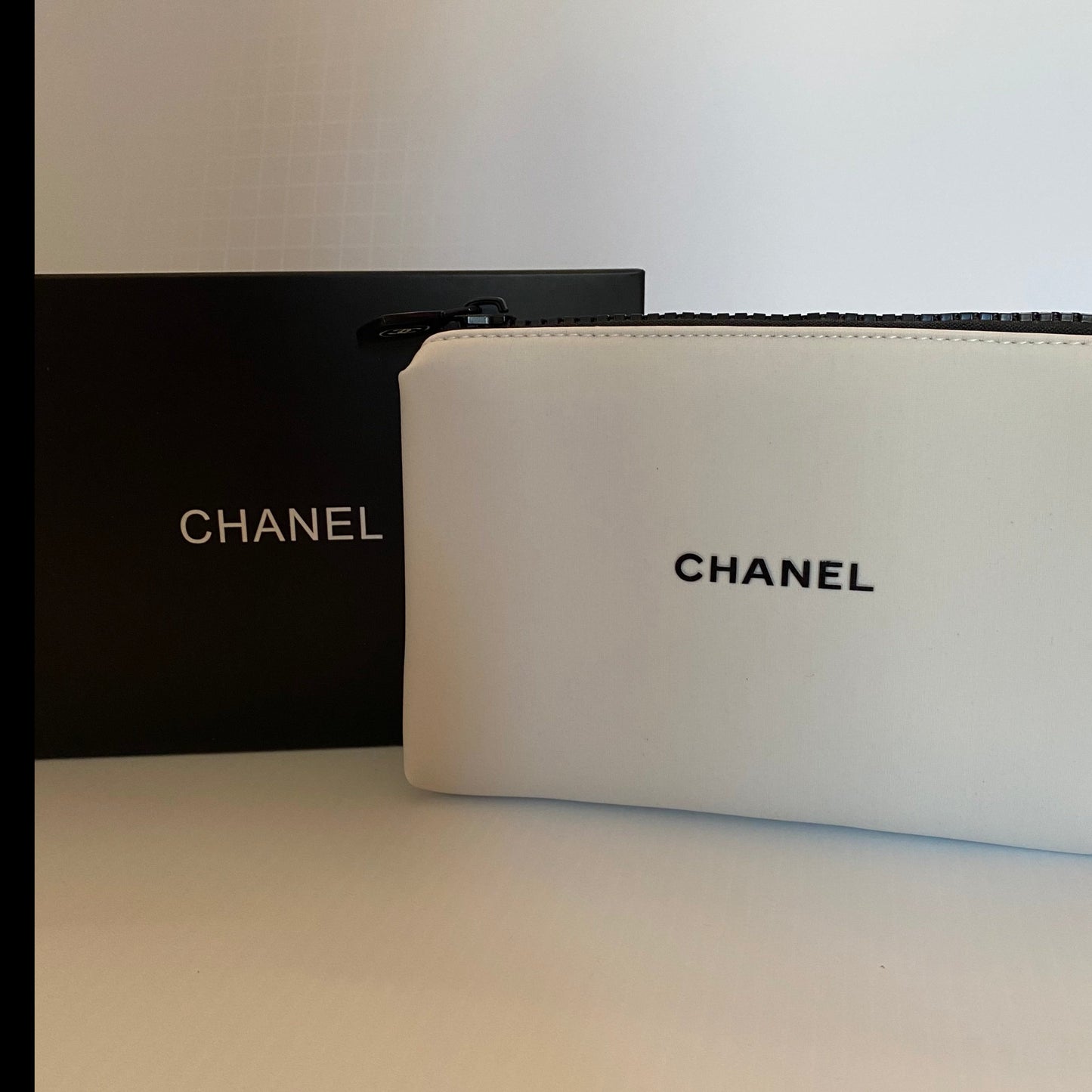 CC VIP Gift White Neoprene Canvas