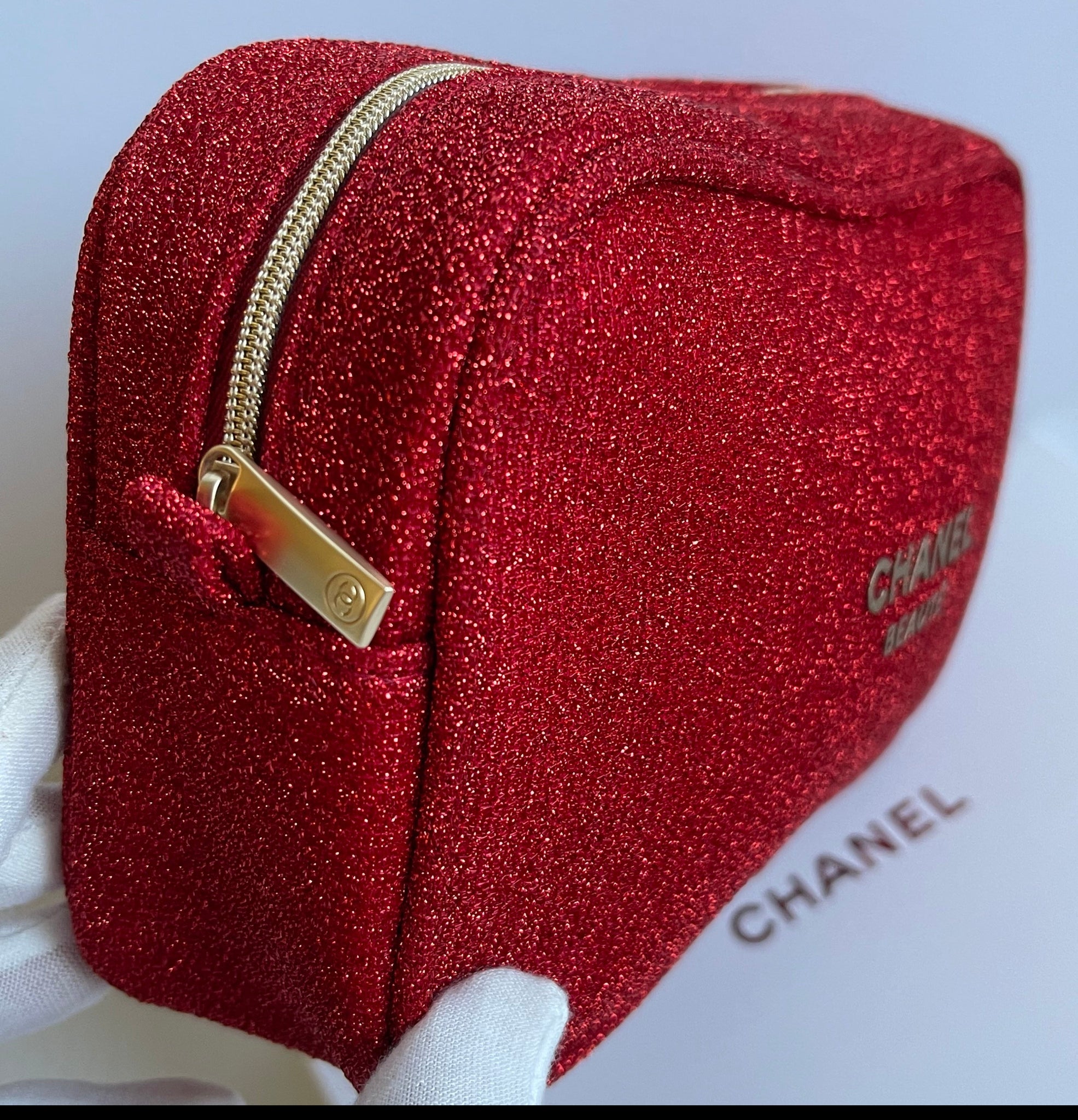 CHANEL Cosmetic/makeup Bag Pouch Clutch Red 2020 VIP Gift for sale online