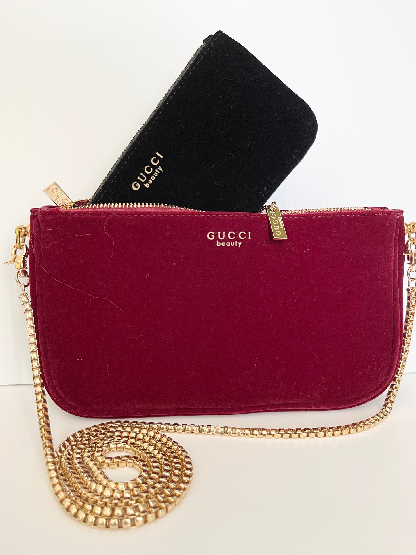 Gucci Beaute Pouch Clutch Burgundy Velvet with Chain