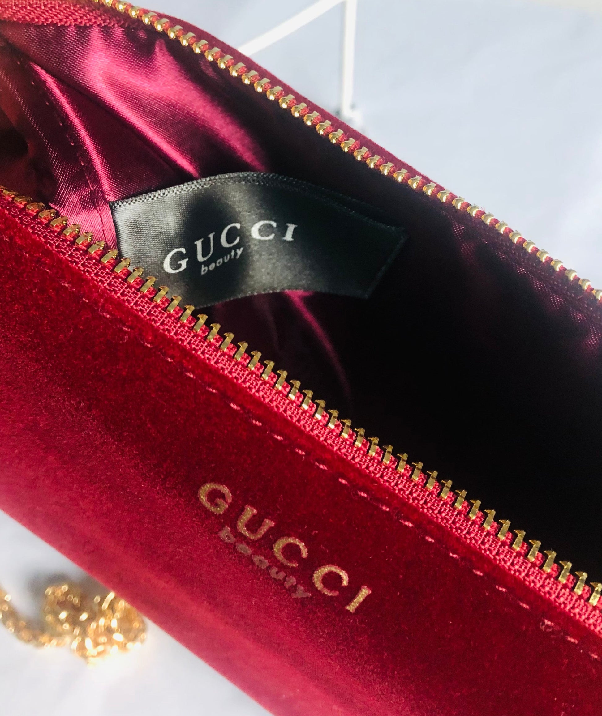 Gucci Beauty Pouch To Crossbody Purse Velvet Burgundy Gold Chain Mini  Handbag
