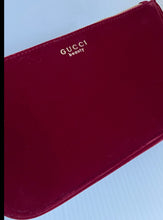 Load image into Gallery viewer, Gucci Beaute Pouch Clutch Burgundy Velvet w/o Chain
